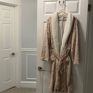 Beautiful soft light pink robe. Never worn.